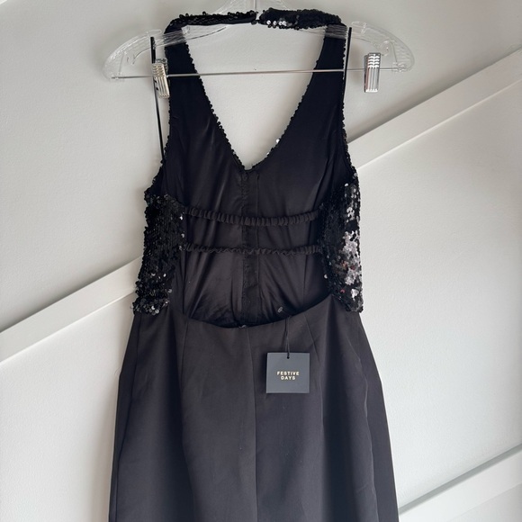Zara Sequin Vest Halter Jumpsuit Open Back V- neck Black size S - Picture 10 of 12
